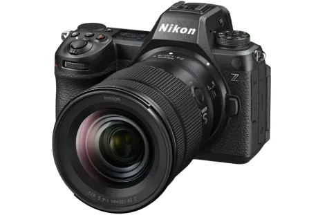 Nikon Z6 III: Kamera Mirrorless Pertama dengan Sensor Partially Stacked CMOS